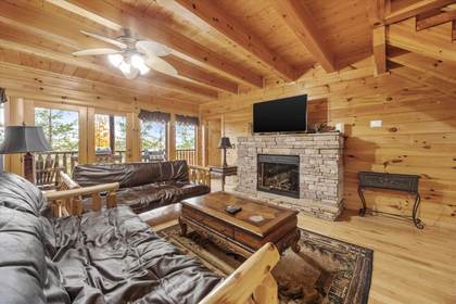 1723 High Rock Way — photo 9 of 40