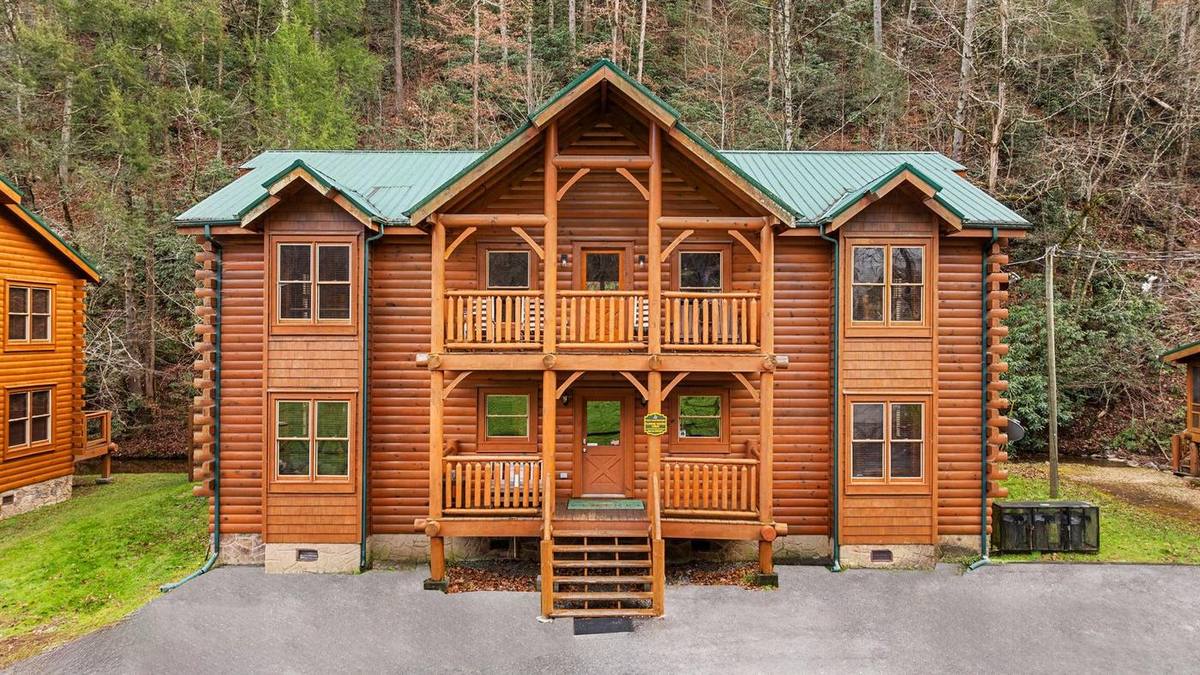315 Caney Creek Rd, Pigeon Forge TN — primary listing photo