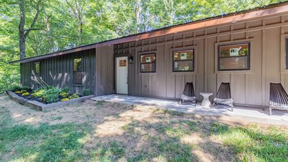 927 Carvers Lane — photo 1 of 32